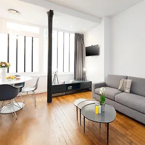 Apartment De Charme A Montmartre, Paris